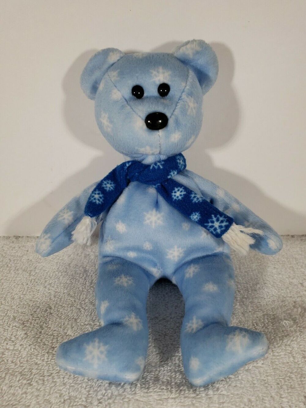 TY Holiday Teddy Bear Beanie 1999 Snowflakes Blue Vintage Scarf Collectible